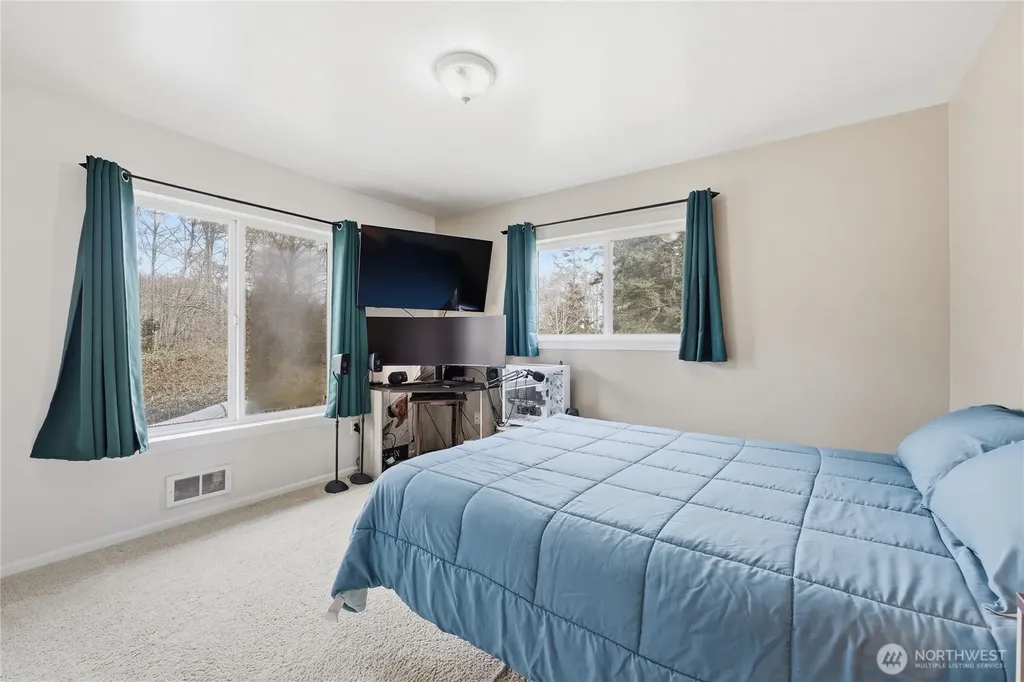 331 Bachelor Road Sequim WA 98382