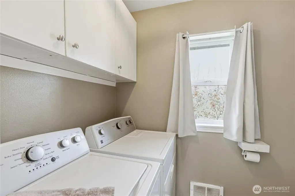 331 Bachelor Road Sequim WA 98382