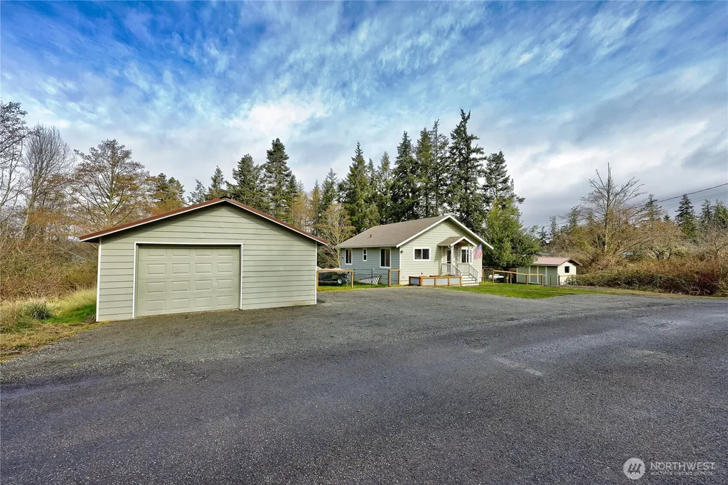 331 Bachelor Road Sequim WA 98382