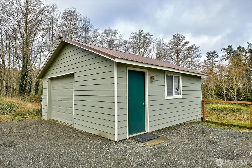 331 Bachelor Road Sequim WA 98382
