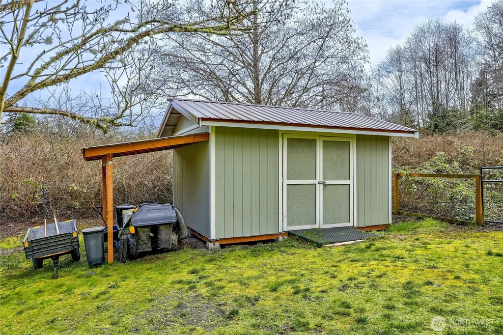 331 Bachelor Road Sequim WA 98382