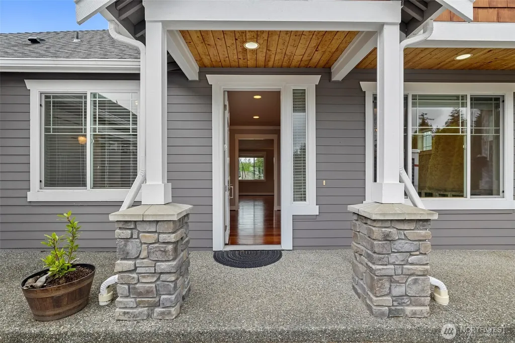 937 Secord Court Camano Island WA 98282