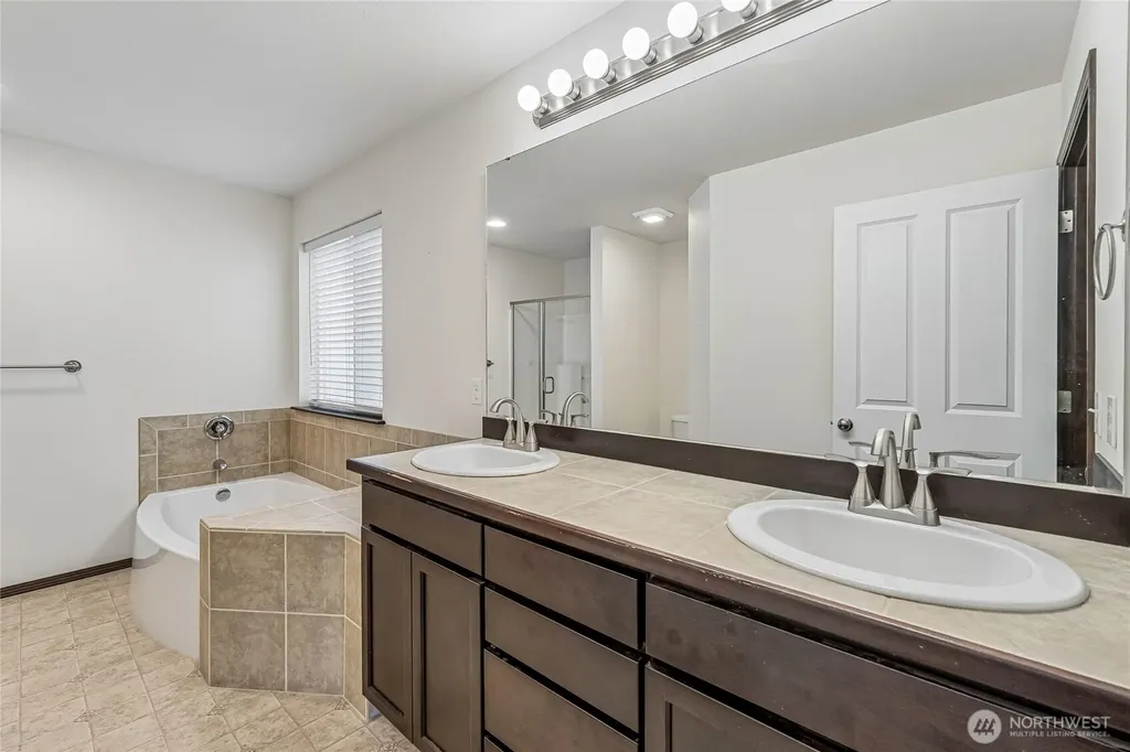 19875 Mountain Ridge Road SE Monroe WA 98272