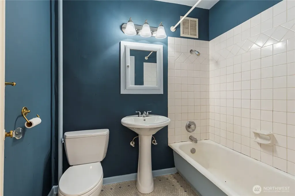 321 Boylston Avenue E Seattle WA 98102