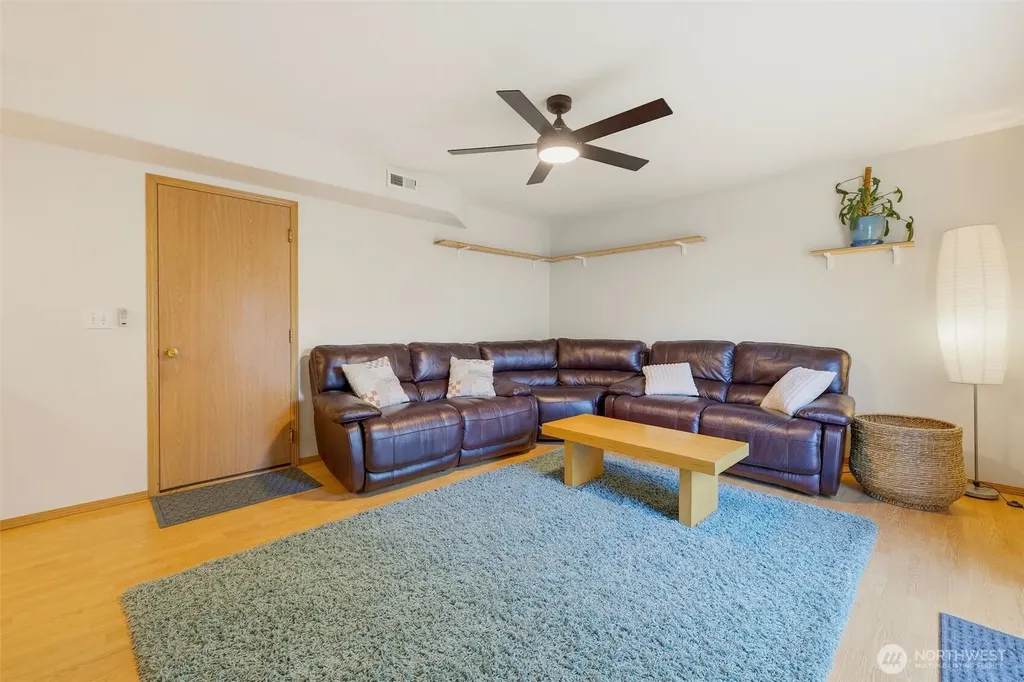 16973 Ashleigh Place SE Monroe WA 98272