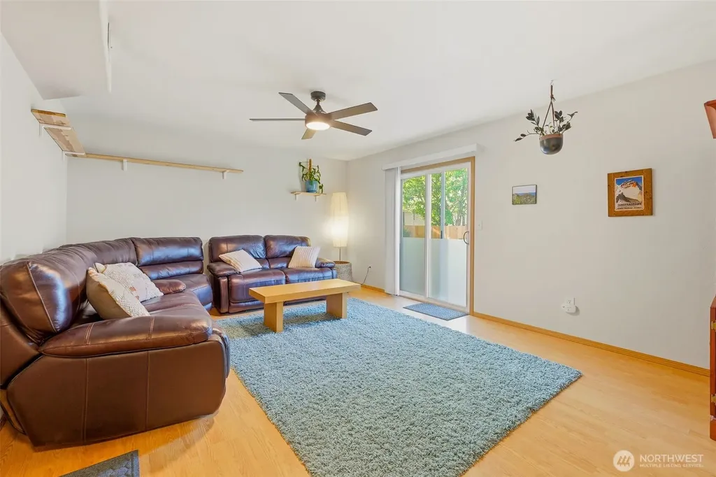 16973 Ashleigh Place SE Monroe WA 98272