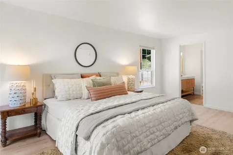 21204 8th Place W Lynnwood WA 98036