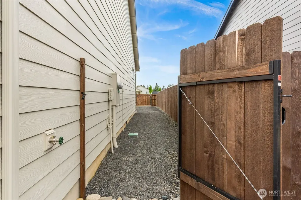 504 Pagget Avenue Winlock WA 98596