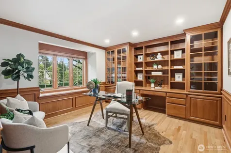 13799 NE 32nd Place Bellevue WA 98005