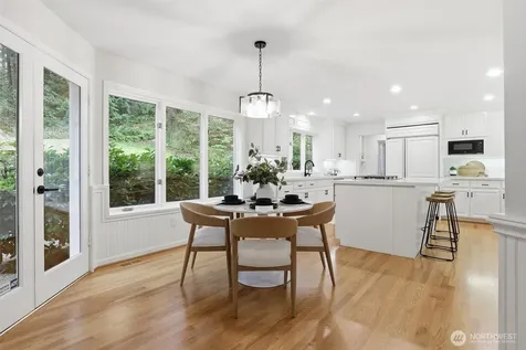 13799 NE 32nd Place Bellevue WA 98005