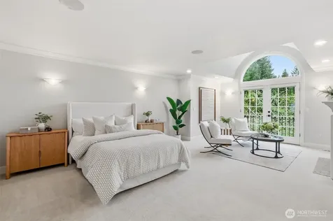 13799 NE 32nd Place Bellevue WA 98005