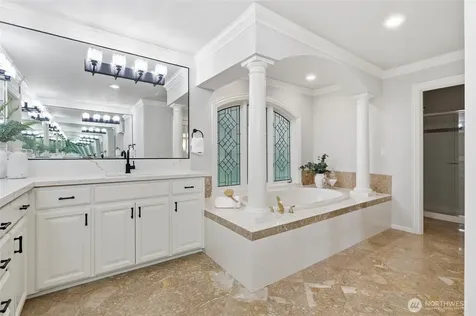 13799 NE 32nd Place Bellevue WA 98005