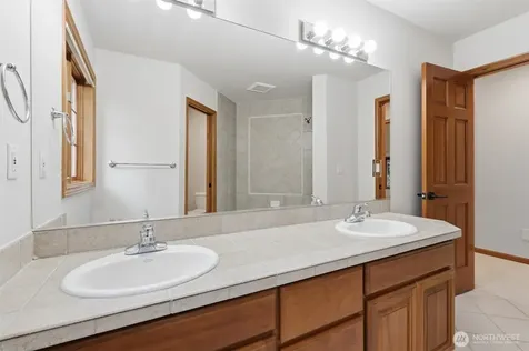 13799 NE 32nd Place Bellevue WA 98005