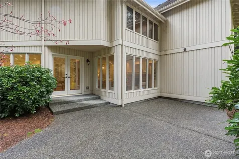 13799 NE 32nd Place Bellevue WA 98005