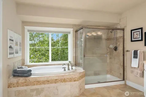10337 155th Avenue NE Redmond WA 98052