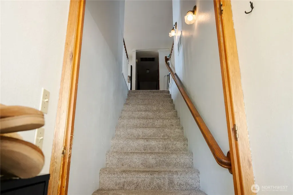 401 N 9th Street Lynden WA 98264
