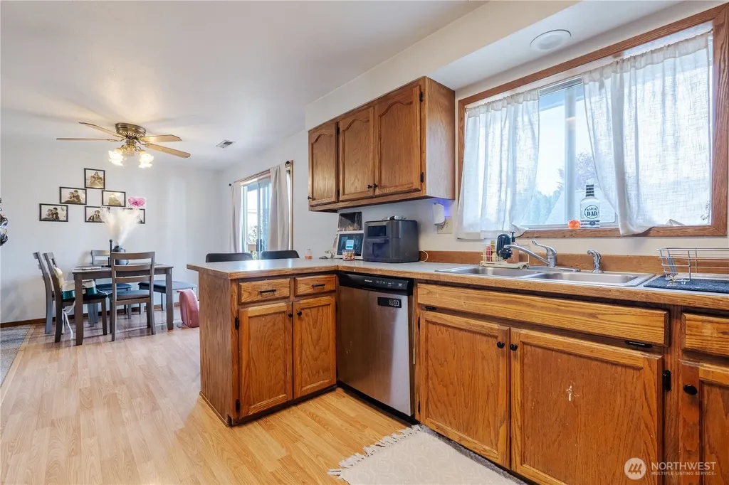 401 N 9th Street Lynden WA 98264