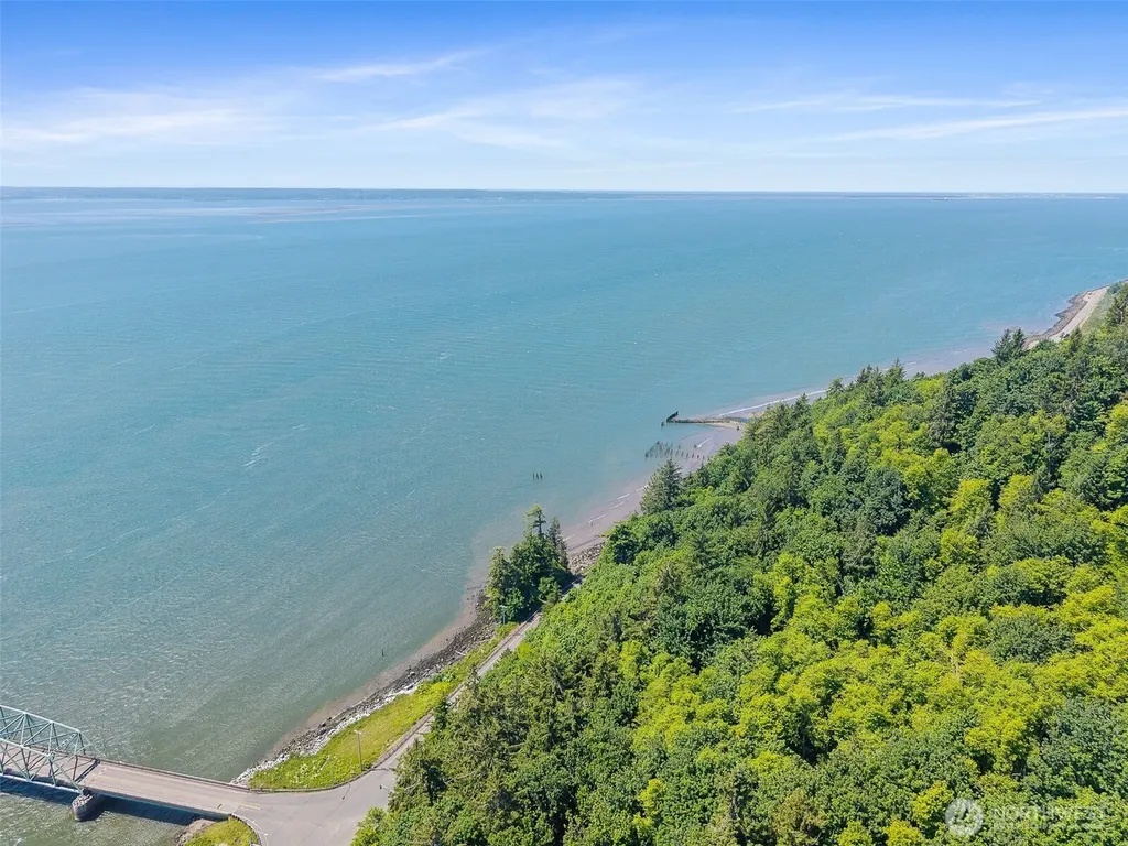 128 State Route 101 Lots 4b + 8 Chinook WA 98614