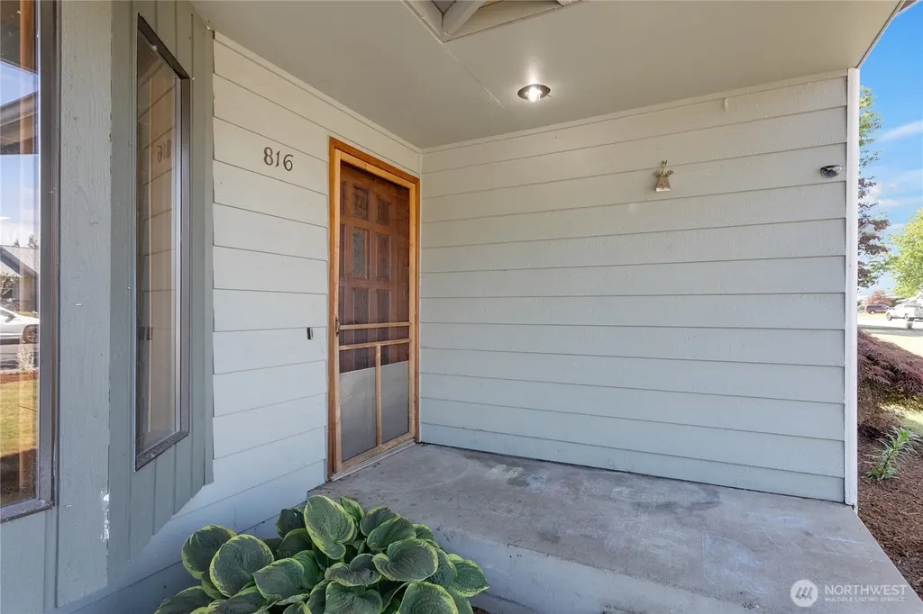 816 Vine Circle Lynden WA 98264