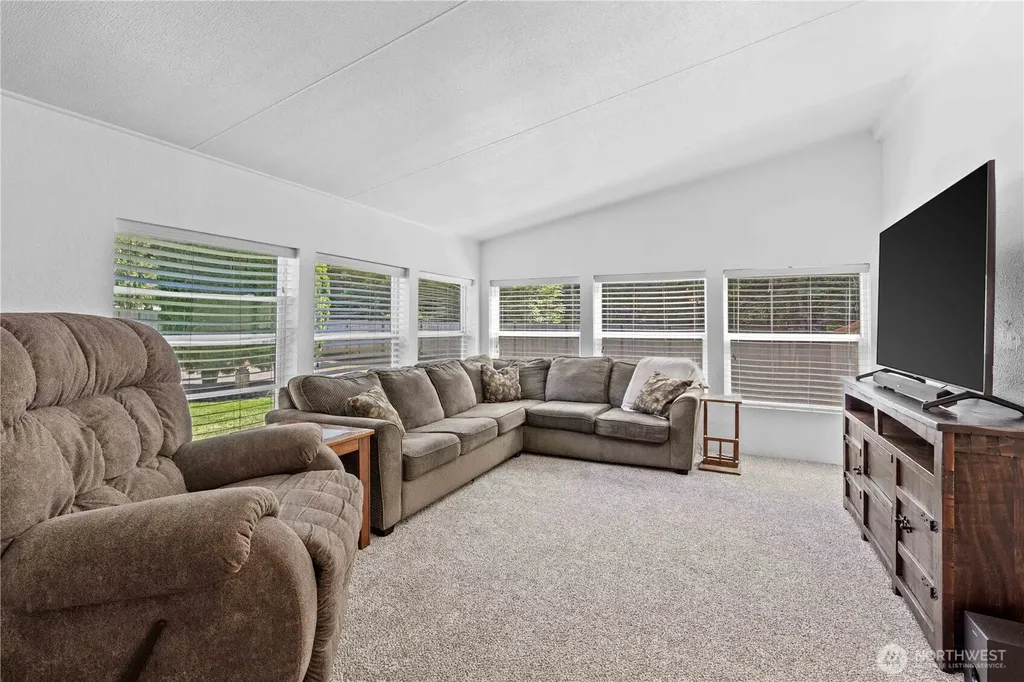 11415 195th Avenue E Bonney Lake WA 98391