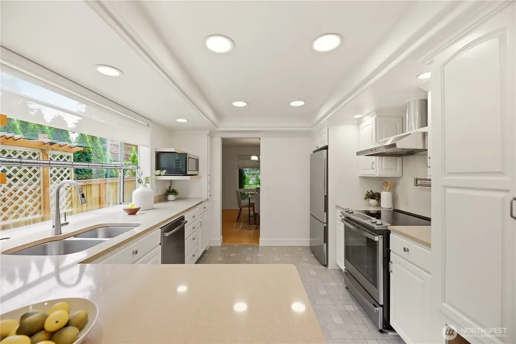10310 117th Place NE Kirkland WA 98033