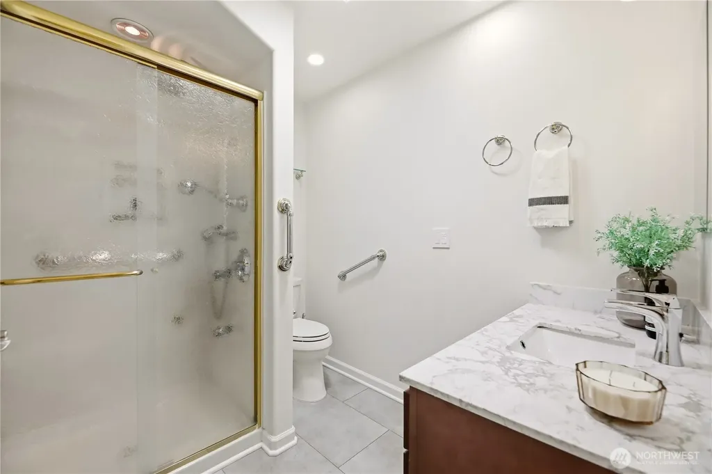 10310 117th Place NE Kirkland WA 98033