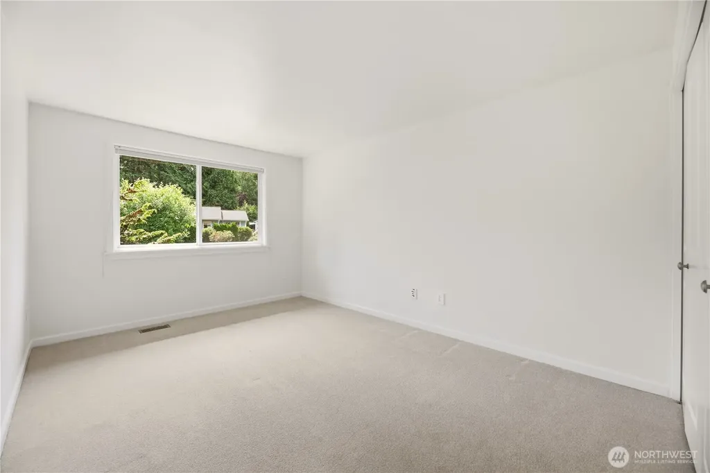 10310 117th Place NE Kirkland WA 98033
