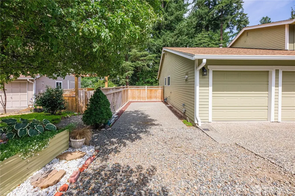 10310 117th Place NE Kirkland WA 98033