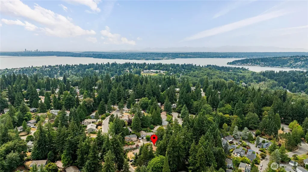 10310 117th Place NE Kirkland WA 98033