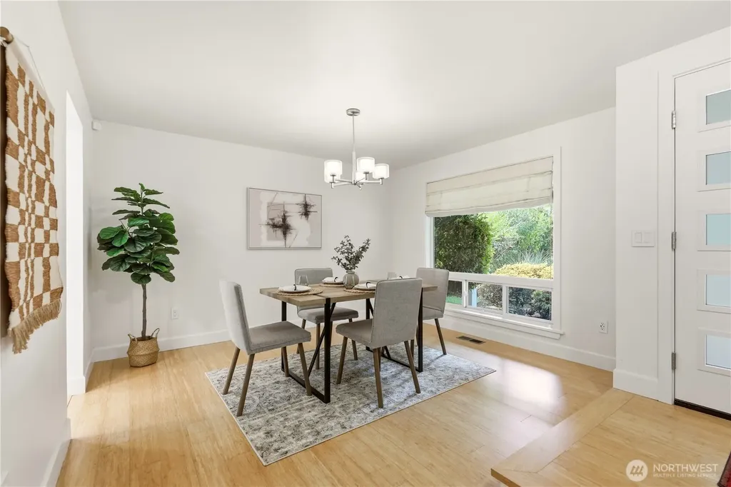 10310 117th Place NE Kirkland WA 98033