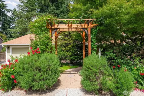 10310 117th Place NE Kirkland WA 98033