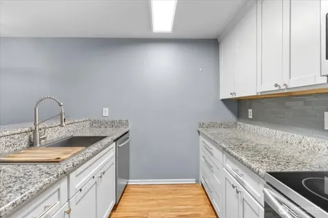 507 S 321st Street Avenue S Federal Way WA 98003