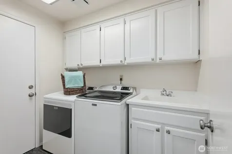 2001 Mill Pointe Drive SE Mill Creek WA 98012