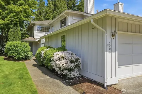 2001 Mill Pointe Drive SE Mill Creek WA 98012
