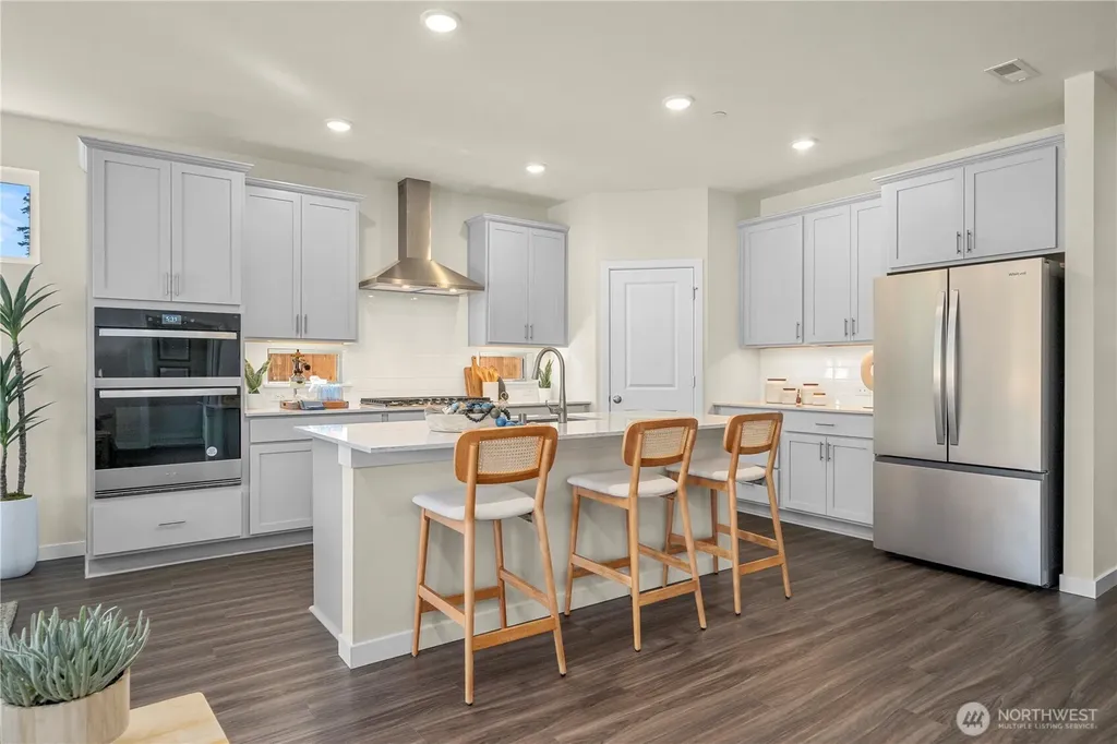 6021 Thornhill Avenue SW Port Orchard WA 98367