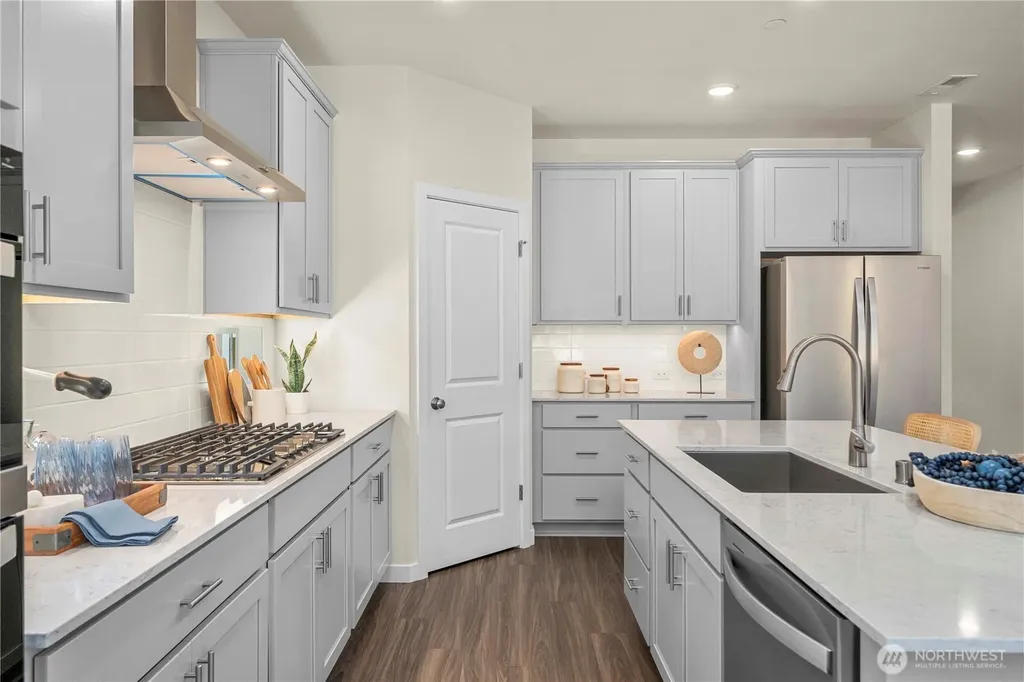 6021 Thornhill Avenue SW Port Orchard WA 98367