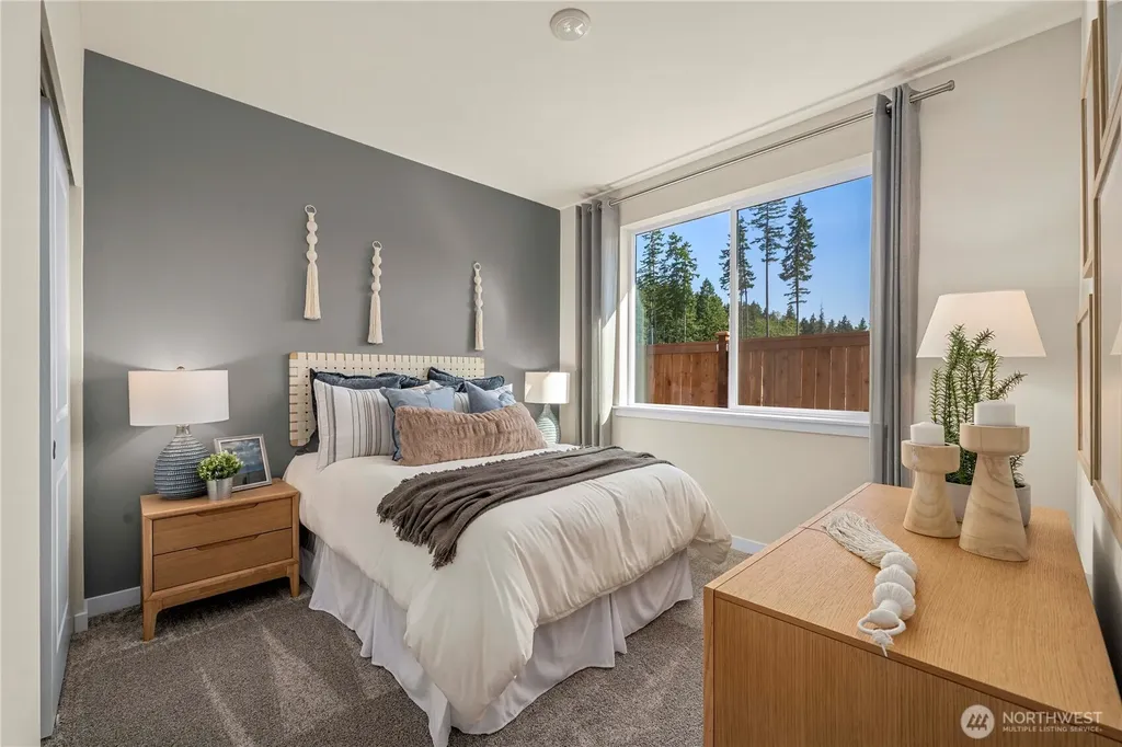 6021 Thornhill Avenue SW Port Orchard WA 98367