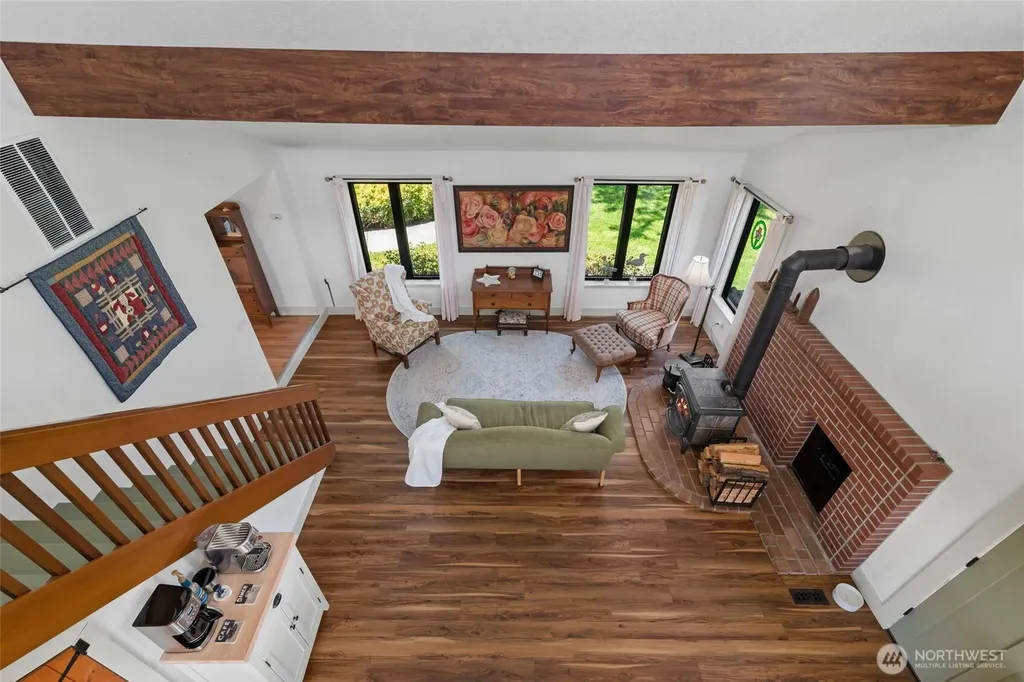 305 NW Coveland Street Coupeville WA 98239