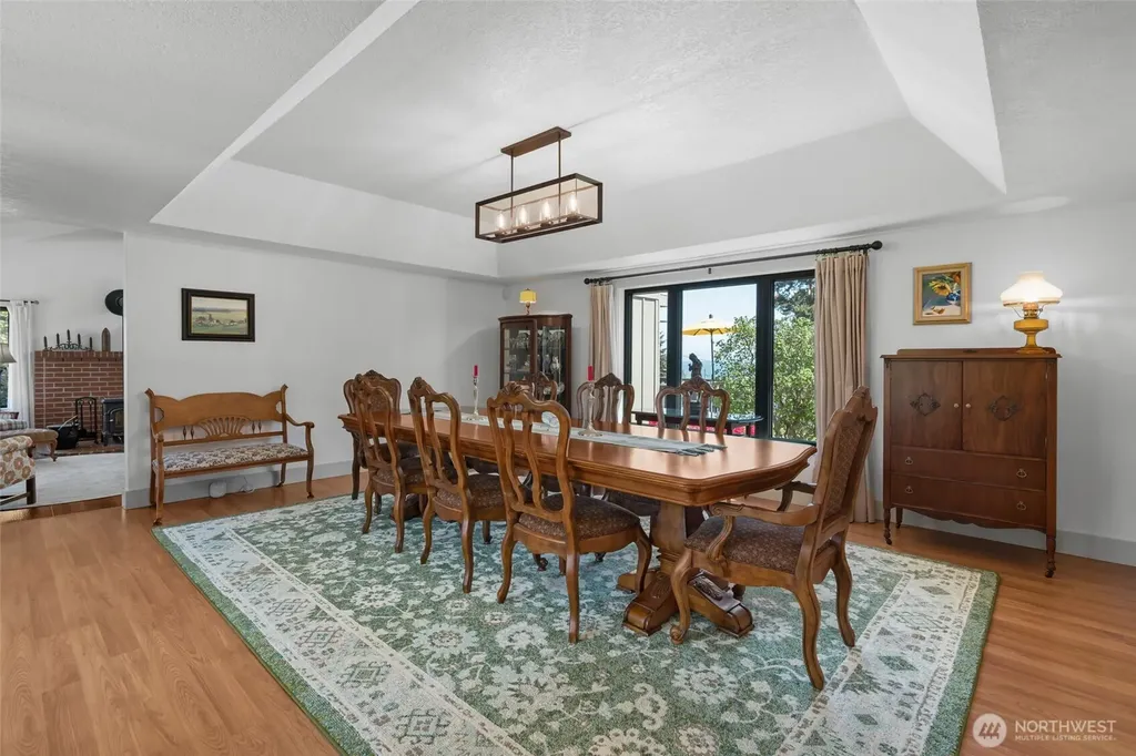 305 NW Coveland Street Coupeville WA 98239