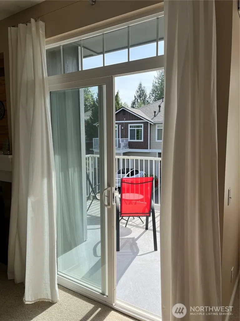 746 241st Lane SE Sammamish WA 98074