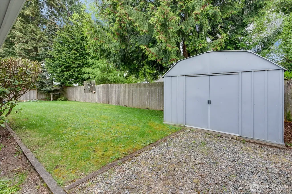 5242 N 10th Street Tacoma WA 98406