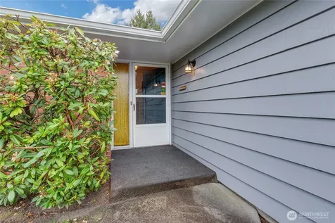 5242 N 10th Street Tacoma WA 98406