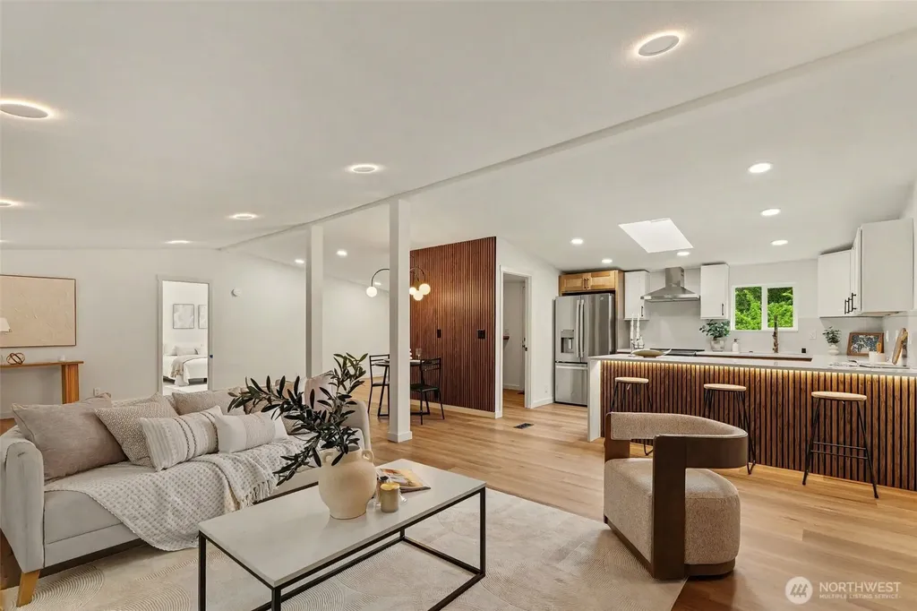 719 Tiedeman Road Lakebay WA 98349
