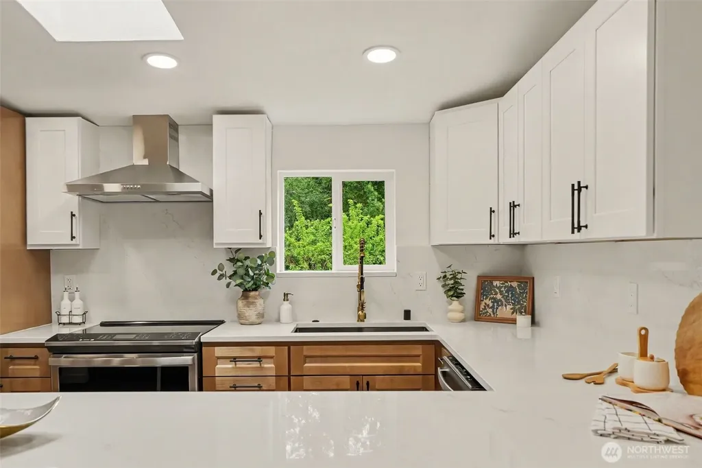 719 Tiedeman Road Lakebay WA 98349
