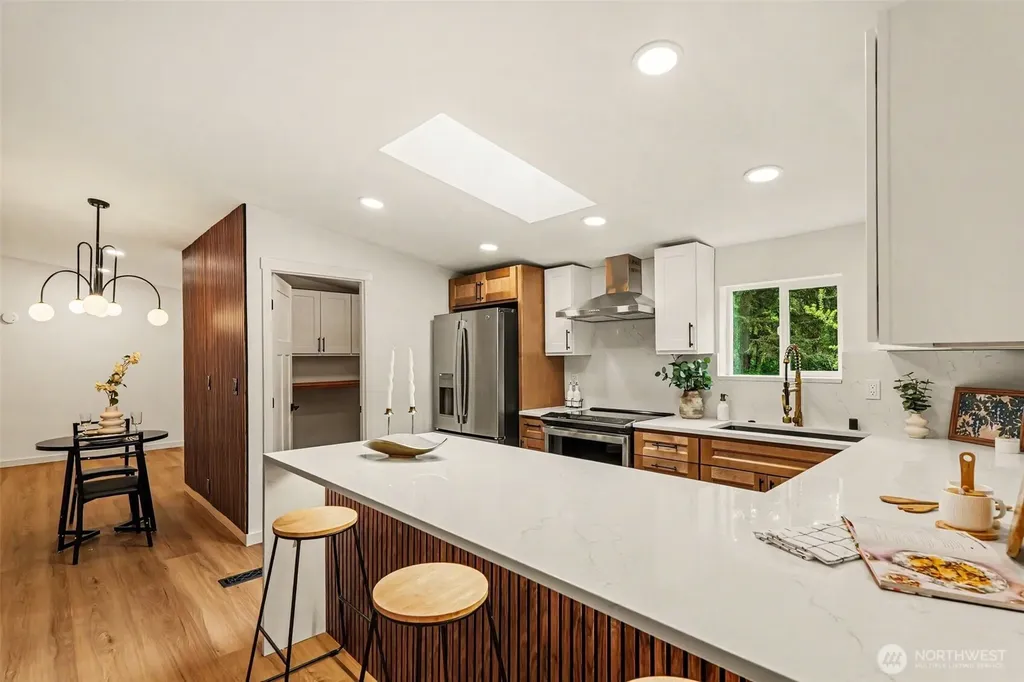 719 Tiedeman Road Lakebay WA 98349