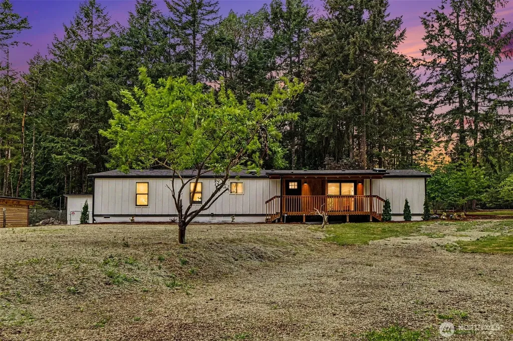 719 Tiedeman Road Lakebay WA 98349