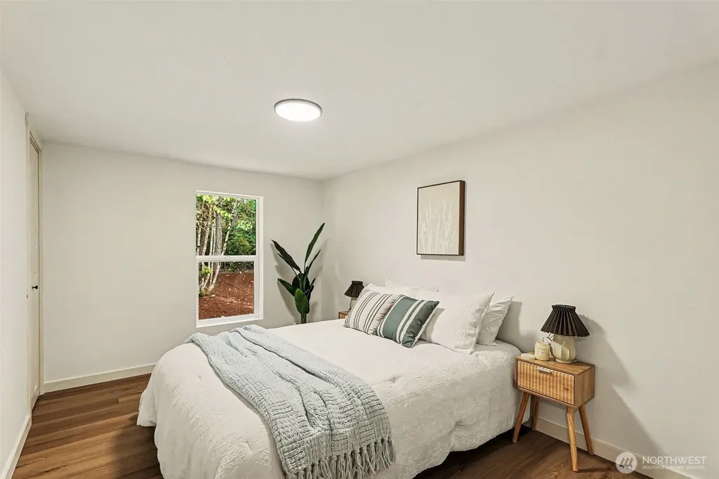 719 Tiedeman Road Lakebay WA 98349