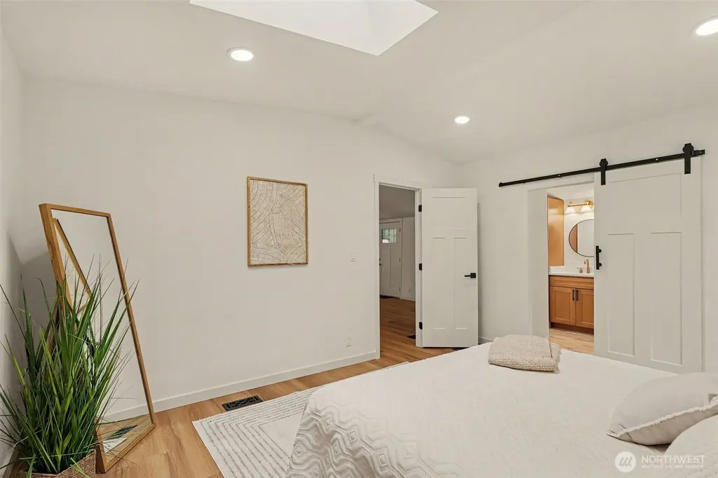 719 Tiedeman Road Lakebay WA 98349