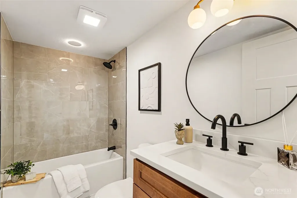 719 Tiedeman Road Lakebay WA 98349