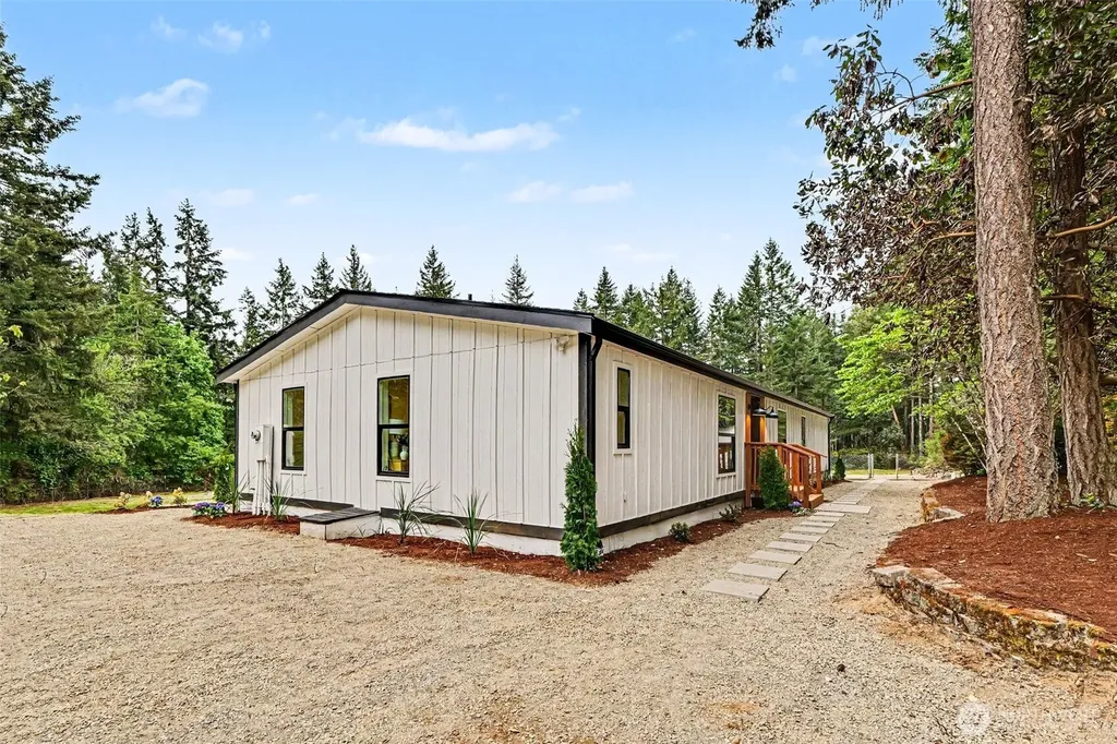 719 Tiedeman Road Lakebay WA 98349
